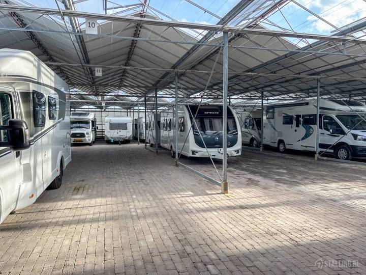 Caravanstalling in de regio Helmond Limburg